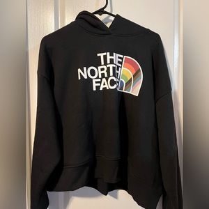 NWT. Women THE North Face Crop hoodie